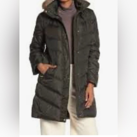 Michael Kors Missy 3/4 Down Faux Fur Hooded Quilted Jacket - Picture 2 of 12